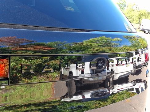 Used 2023 Land Rover Range Rover Sport SE image 29