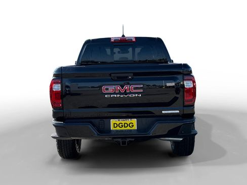 New 2026 GMC Canyon Elevation w/ Convenience Package image 4
