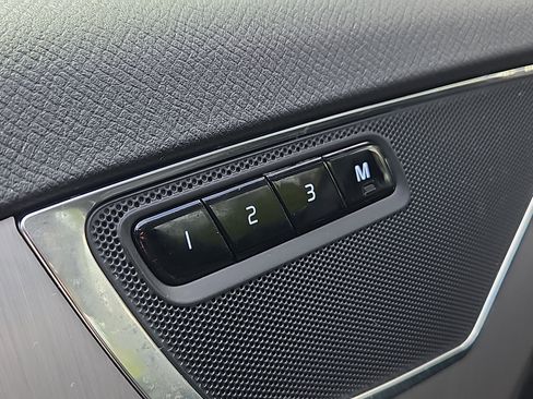 Certified 2024 Volvo XC90 B5 Core AWD/4WD image 12