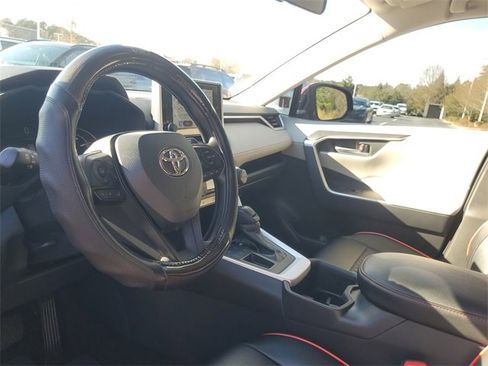Used 2024 Toyota RAV4 XLE image 13