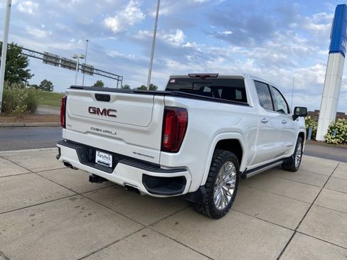 Used 2022 GMC Sierra 1500 Denali w/ Denali Reserve Package AWD/4WD image 11