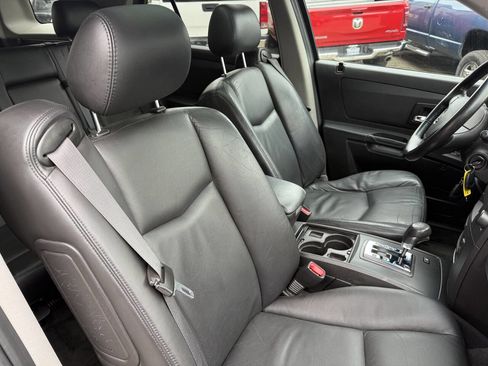 Used 2006 Cadillac SRX image 16