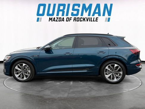 Used 2021 Audi e-tron Premium Plus w/ Premium Plus Package image 3