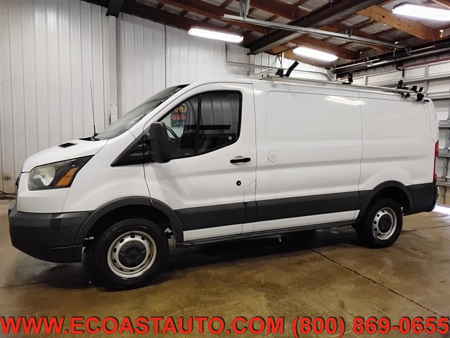 Used 2015 Ford Transit 250 130 Low Roof RWD image 5