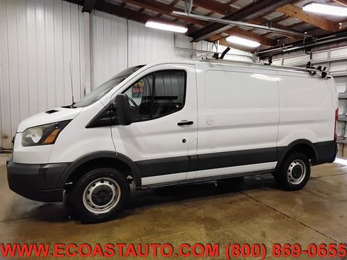 Used 2015 Ford Transit 250 130 Low Roof RWD image 5