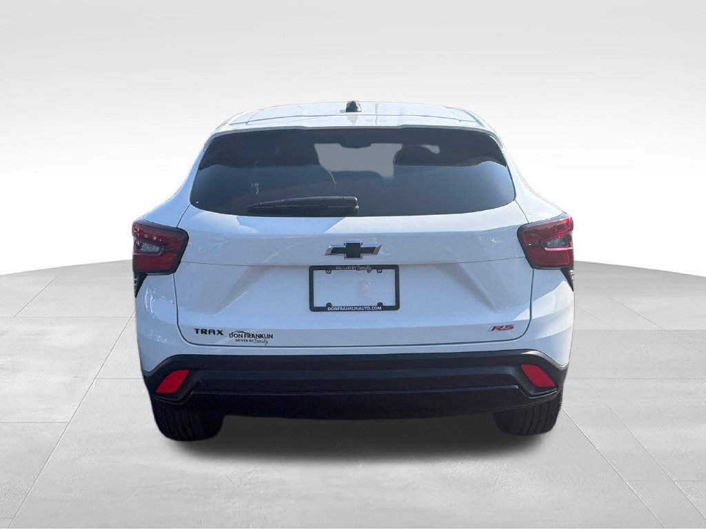 Used 2025 Chevrolet Trax RS w/ Driver Confidence Package FWD image 20