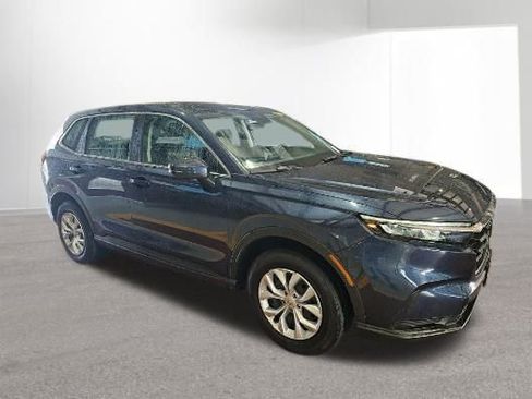 Used 2024 Honda CR-V LX image 3