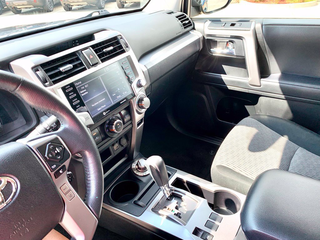 Used 2024 Toyota 4Runner SR5 AWD/4WD image 41