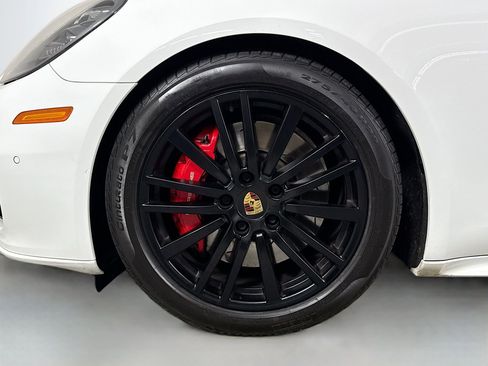 Certified 2020 Porsche Panamera GTS AWD/4WD image 31