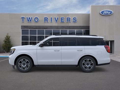 New 2026 Ford Expedition Active AWD/4WD image 3