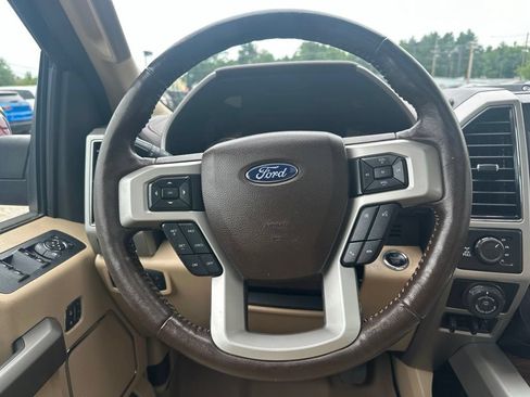 Used 2018 Ford F150 Lariat w/ Equipment Group 502A Luxury AWD/4WD image 19