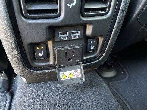 Certified 2022 Dodge Durango GT image 23