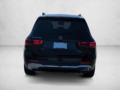 Certified 2025 Mercedes-Benz GLB 250 image 10