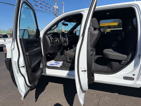 Used 2022 RAM 3500 Tradesman AWD/4WD image 7