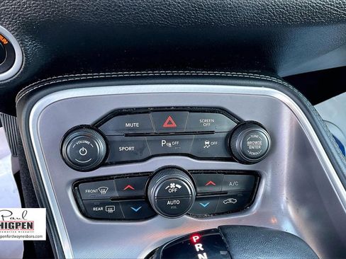 Used 2022 Dodge Challenger GT image 30