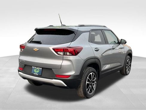 Certified 2024 Chevrolet TrailBlazer LT AWD/4WD image 2