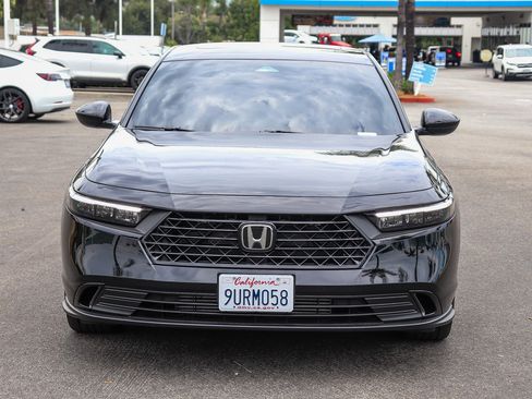 Used 2025 Honda Accord SE image 2