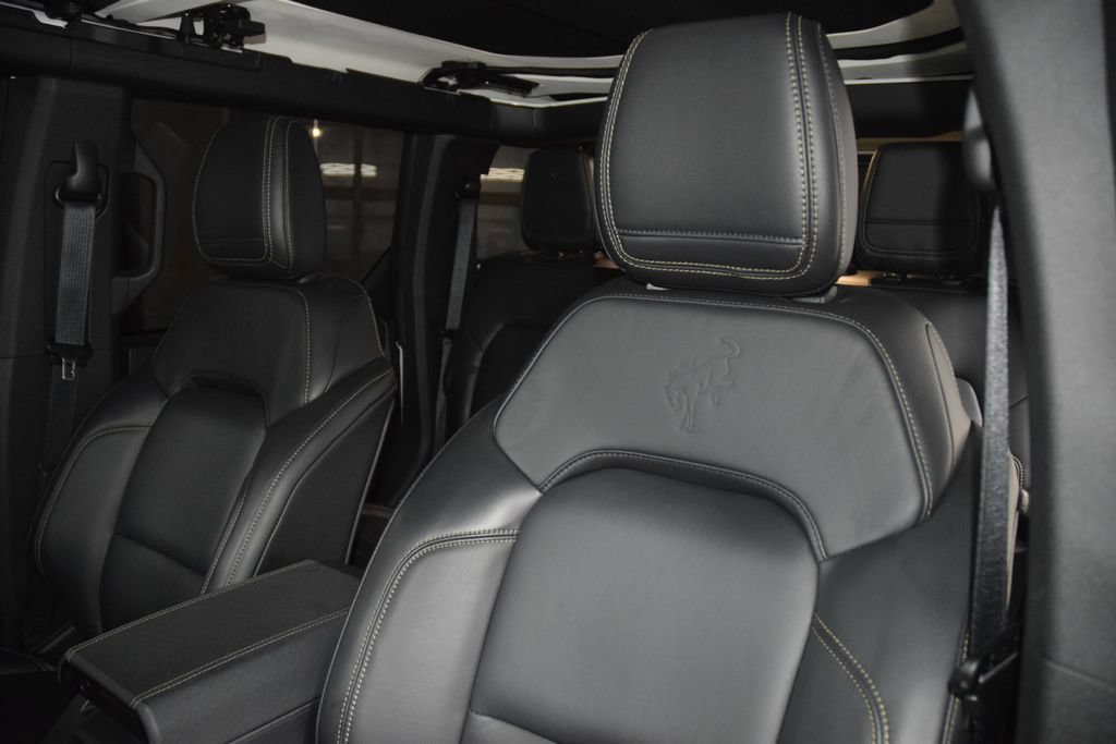 Used 2025 Ford Bronco Badlands AWD/4WD image 38
