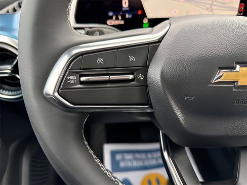 New 2026 Chevrolet Equinox EV LT image 27