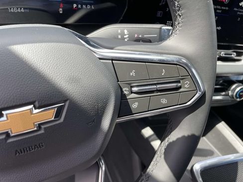 Certified 2025 Chevrolet Equinox LT FWD image 23