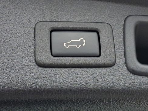 Used 2018 Subaru Forester 2.5i Limited w/ Popular Package #2 image 30