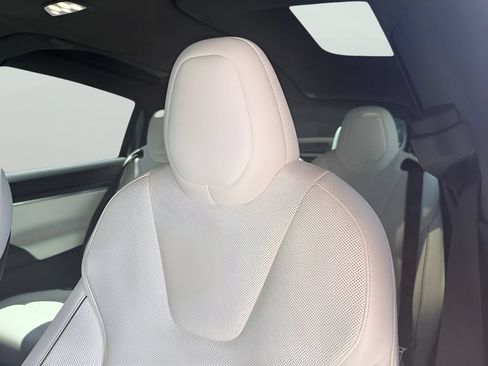 Used 2022 Tesla Model X Plaid AWD/4WD image 10