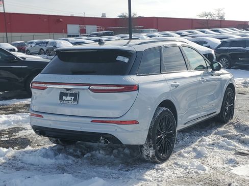 New 2026 Lincoln Corsair Premiere image 4