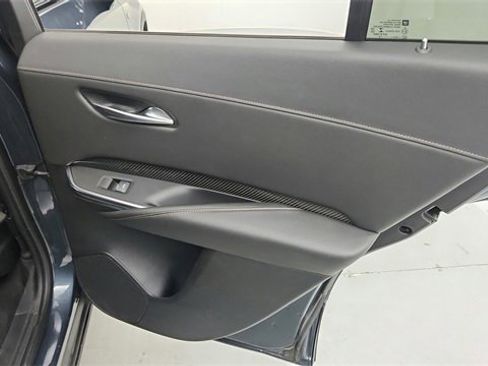 Used 2019 Cadillac XT4 Sport w/ Cold Weather Package image 18