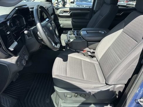 Used 2024 Chevrolet Silverado 1500 LT AWD/4WD image 19