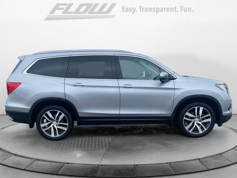 Used 2017 Honda Pilot Touring image 10