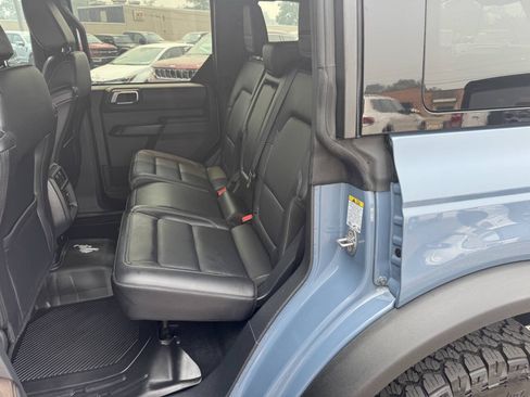 Used 2025 Ford Bronco Outer Banks AWD/4WD image 8