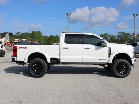 Used 2024 Ford F250 Platinum w/ FX4 Off-Road Package AWD/4WD image 14