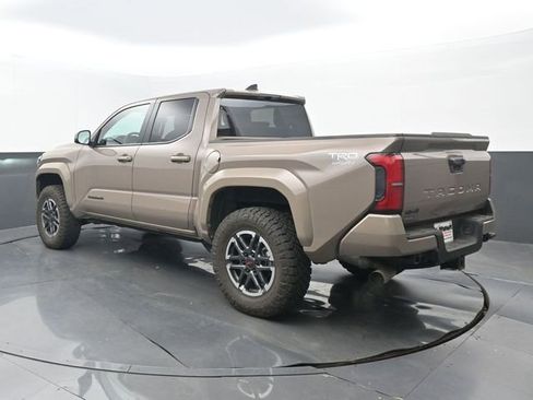 Used 2026 Toyota Tacoma TRD Sport AWD/4WD image 3