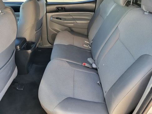 Used 2015 Toyota Tacoma 4x4 Double Cab image 14