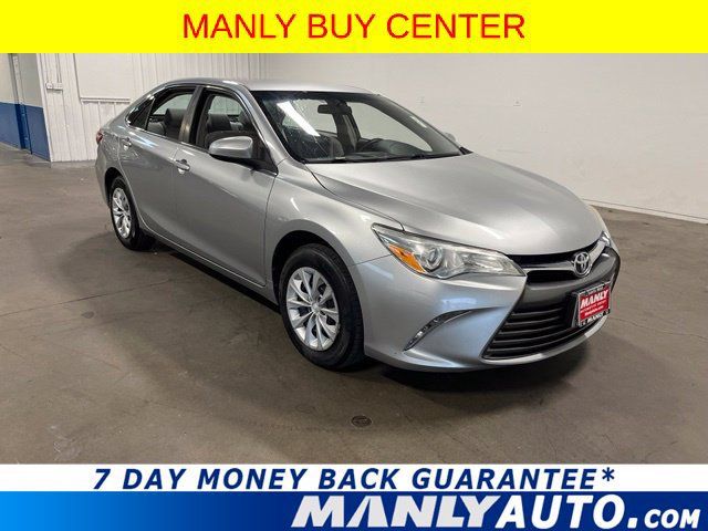 Used 2017 Toyota Camry LE FWD image 1