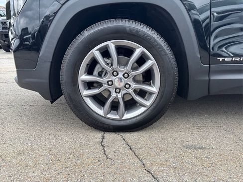 Used 2022 GMC Terrain SLT image 12