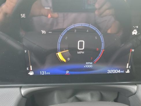 Used 2025 Chevrolet TrailBlazer RS w/ Convenience Package FWD image 19