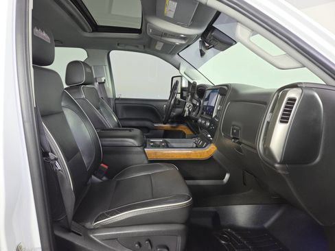 Used 2018 Chevrolet Silverado 2500 High Country AWD/4WD image 38