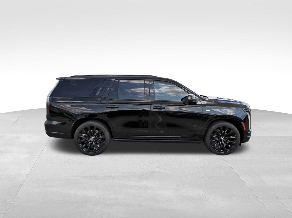Used 2026 Cadillac Escalade Platinum Sport w/ LPO, ONYX Package AWD/4WD image 5