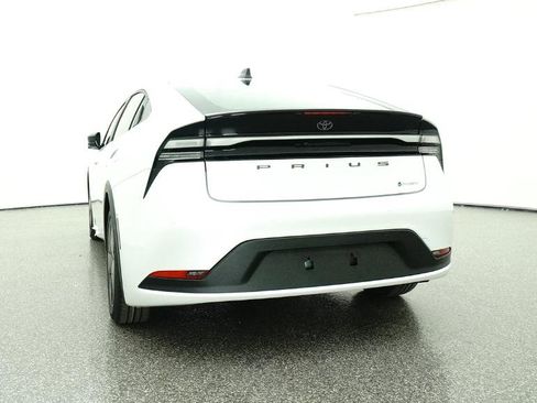 New 2026 Toyota Prius SE image 15