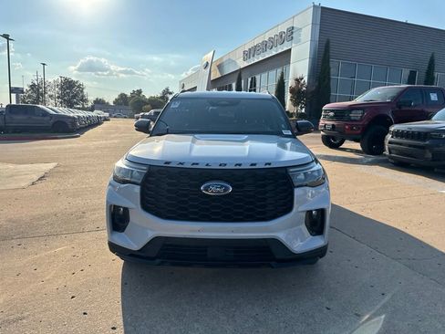 Used 2026 Ford Explorer ST-Line AWD/4WD image 8