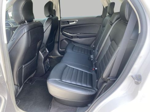 Used 2019 Ford Edge SEL w/ Equipment Group 201A AWD/4WD image 4