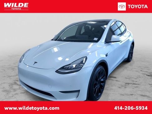 Used 2021 Tesla Model Y Long Range AWD/4WD image 1