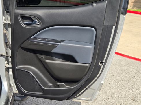 Used 2020 Chevrolet Colorado Z71 RWD image 26