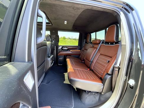 Certified 2024 GMC Sierra 2500 Denali Ultimate AWD/4WD image 19