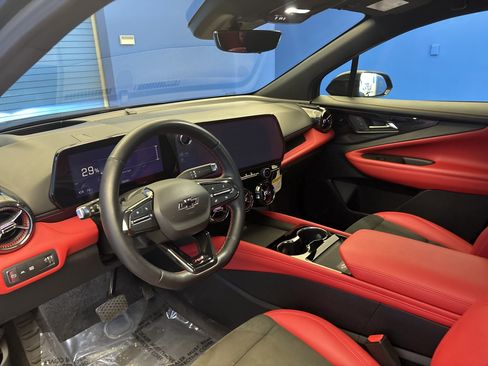 Used 2024 Chevrolet Blazer EV RS AWD/4WD image 10