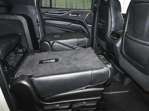 Used 2023 Cadillac Escalade ESV Sport w/ LPO, ONYX Package AWD/4WD image 62