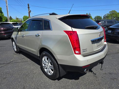 Used 2014 Cadillac SRX Luxury w/ Driver Awareness Package FWD image 3
