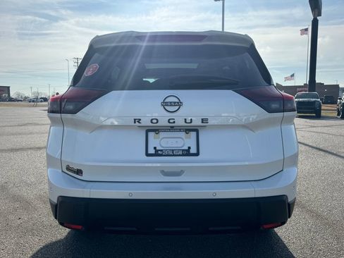 New 2026 Nissan Rogue SV image 6