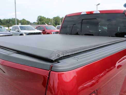 Used 2019 Ford F150 Lariat AWD/4WD image 9
